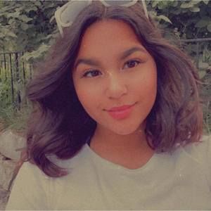 Meet your Posher, Sayra